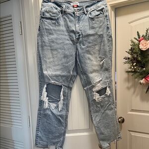 ARULA Women’s Relaxed Distressed Denim Jeans